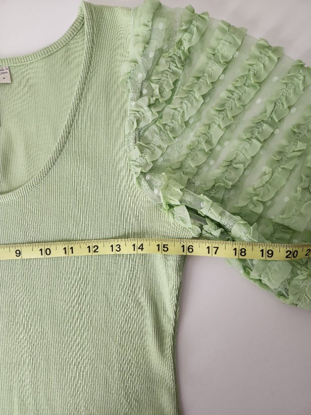 Dolan Anthropologie Ruffle Puff lace Sleeve Green‎ Ribbed Top blouse sz M - Picture 9 of 12